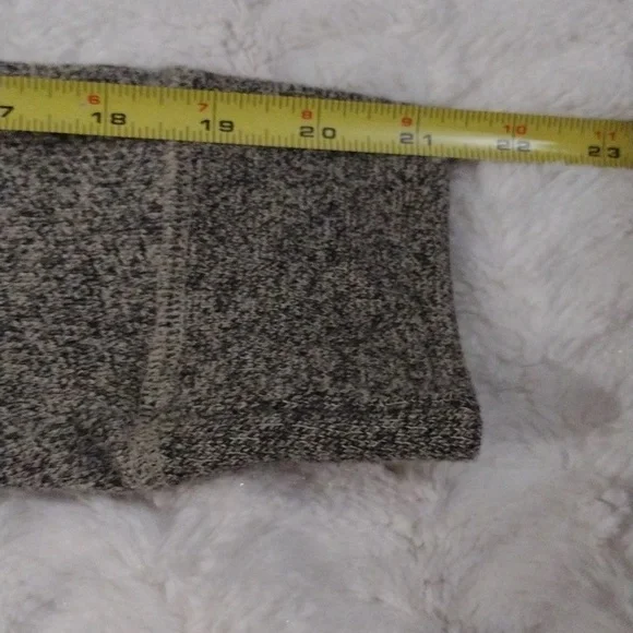 Roots hoodie for youth - Picture 5 of 5